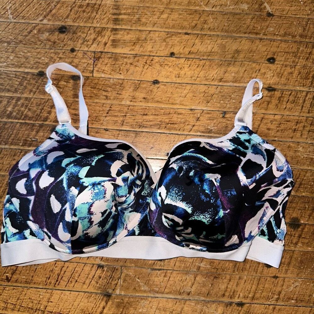 Torrid Curve black floral 42C full figure wireless bra
